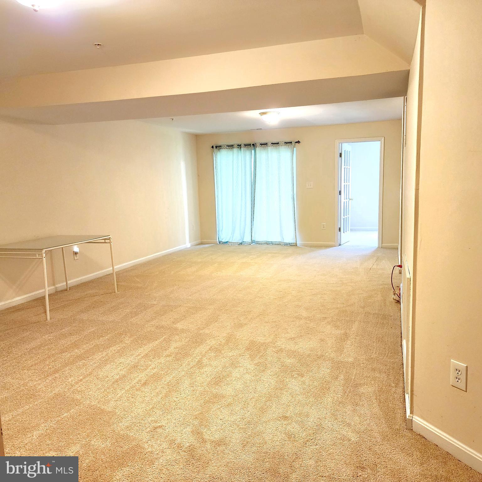 DEERBORNE - Residential Lease