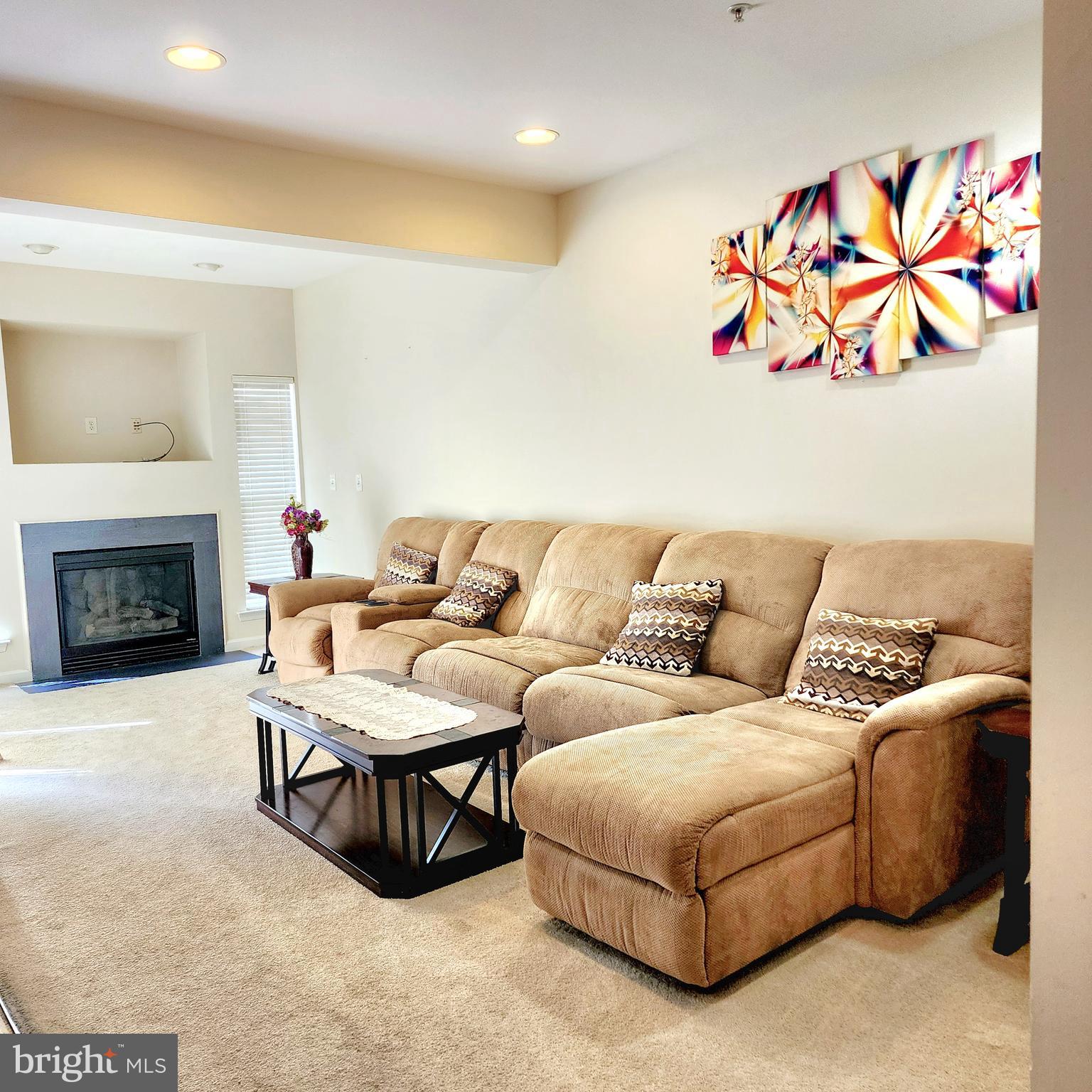 DEERBORNE - Residential Lease