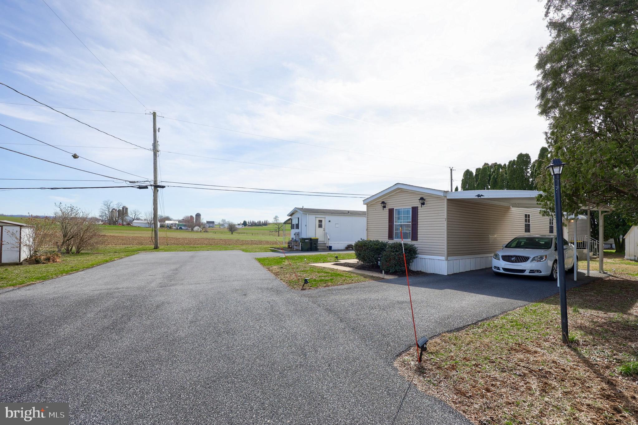 LOG CABIN COURT - Residential
