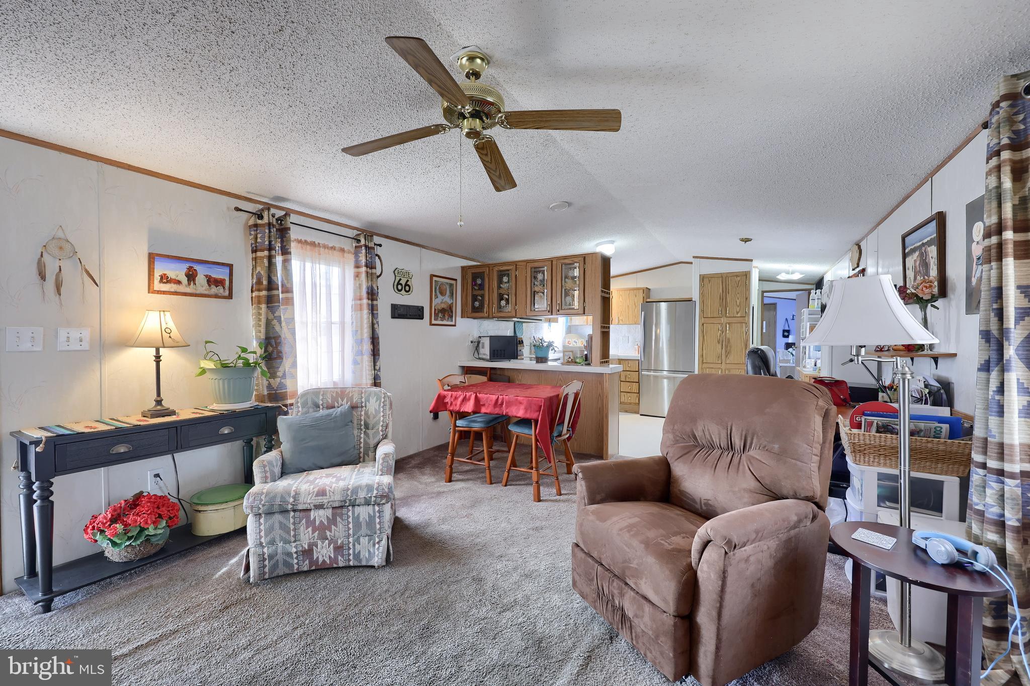 LOG CABIN COURT - Residential