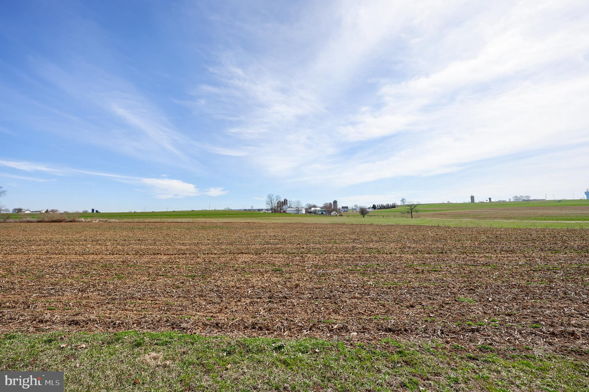 LOG CABIN COURT - Residential