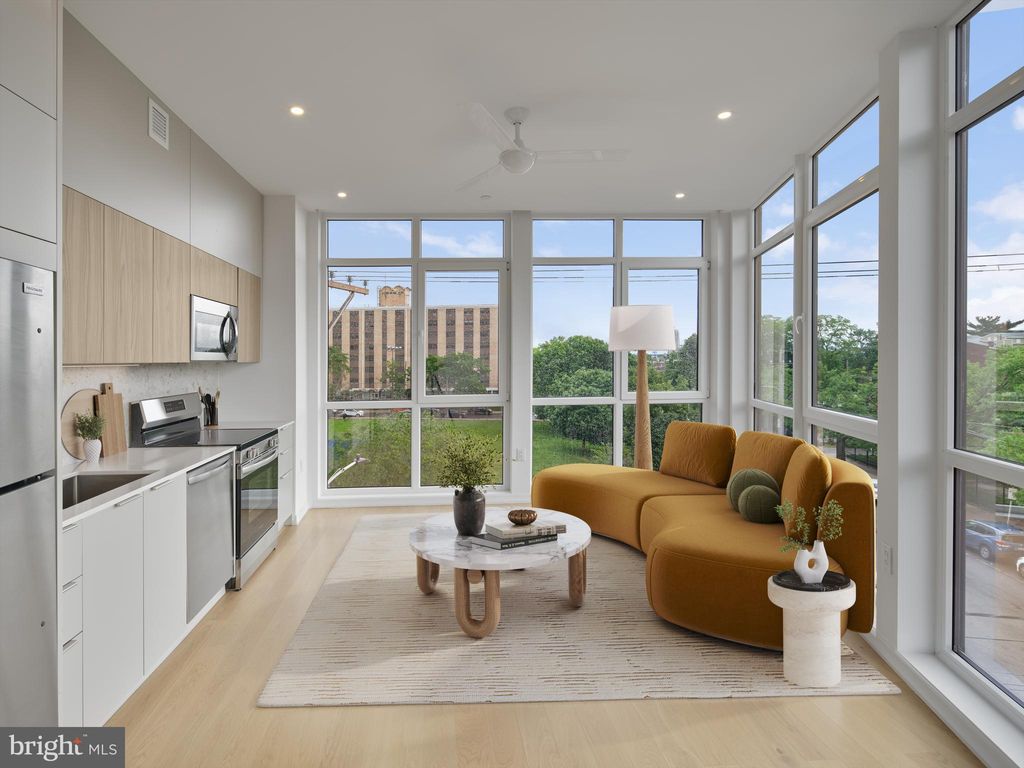 Photo of 815 Poplar Street Ct #C, PHILADELPHIA, PA 19123 (MLS # PAPH2596960)