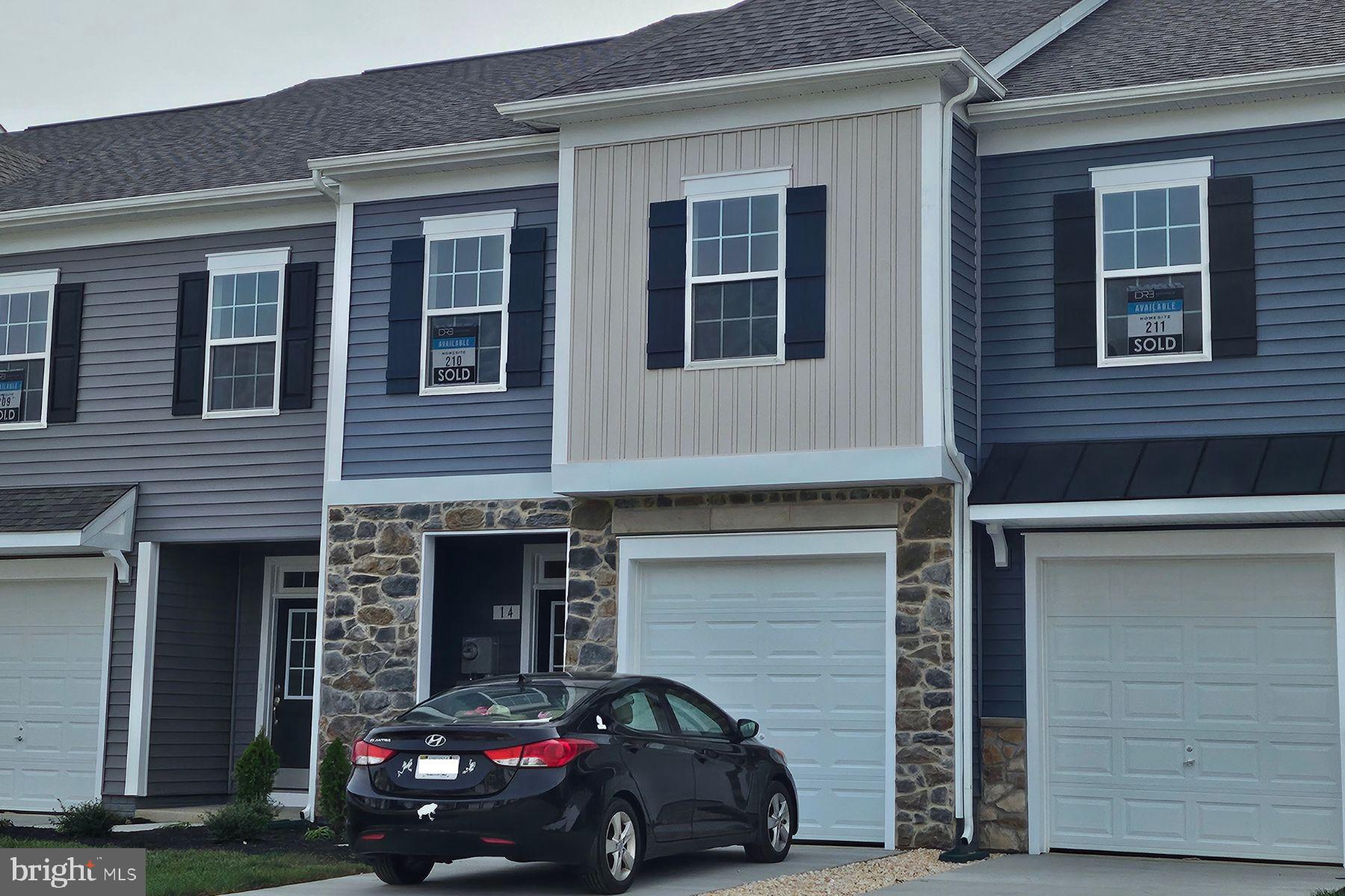 MCCAULEY CROSSING - Residential