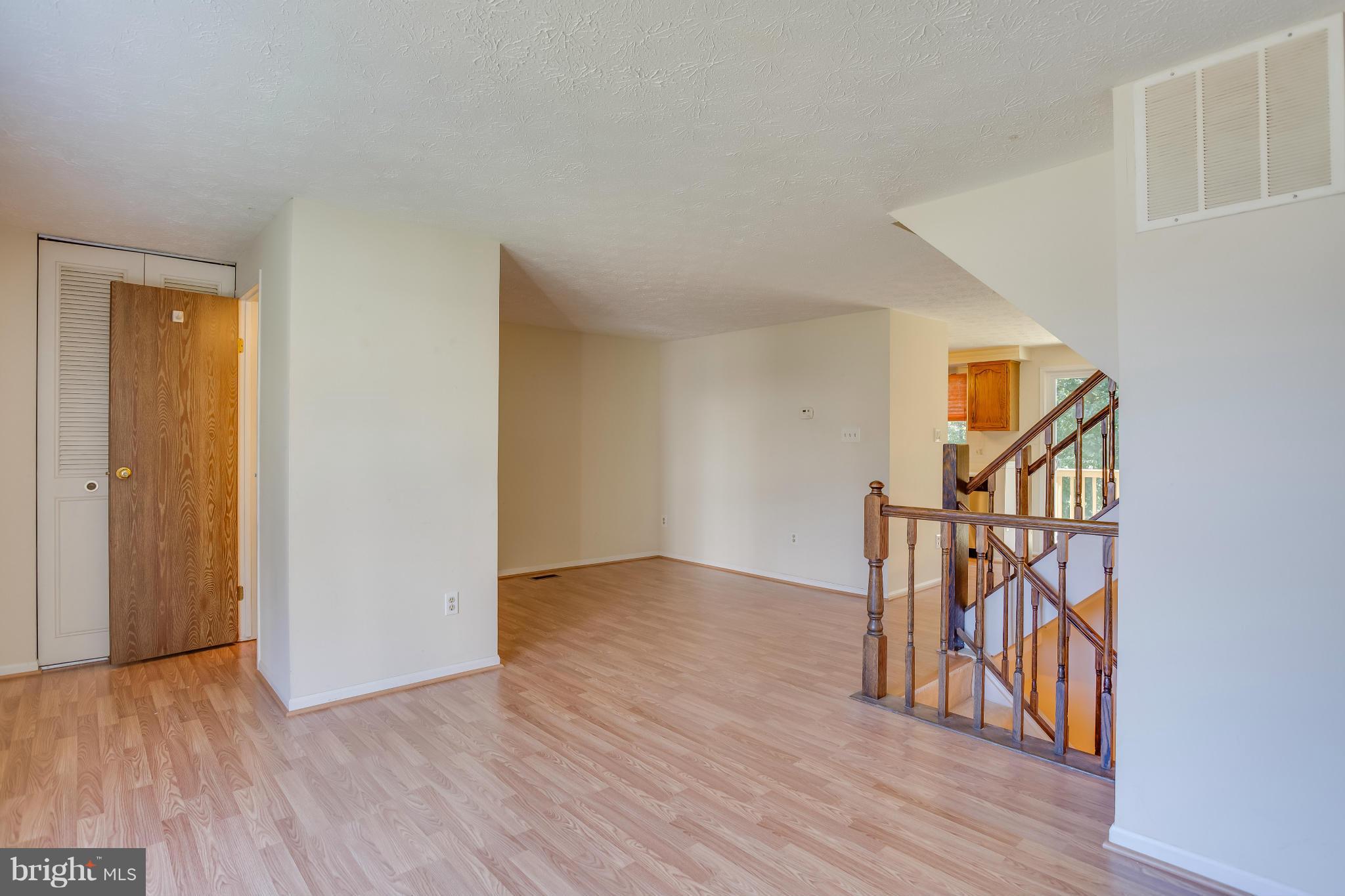 POHICK VILLAGE - Residential