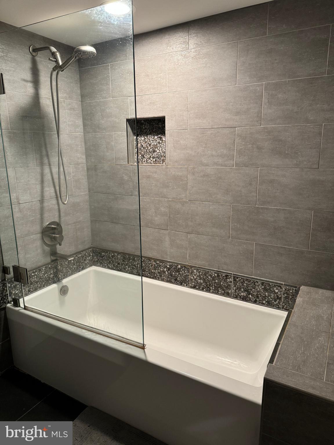 RANDOLPH HILLS - Residential Lease