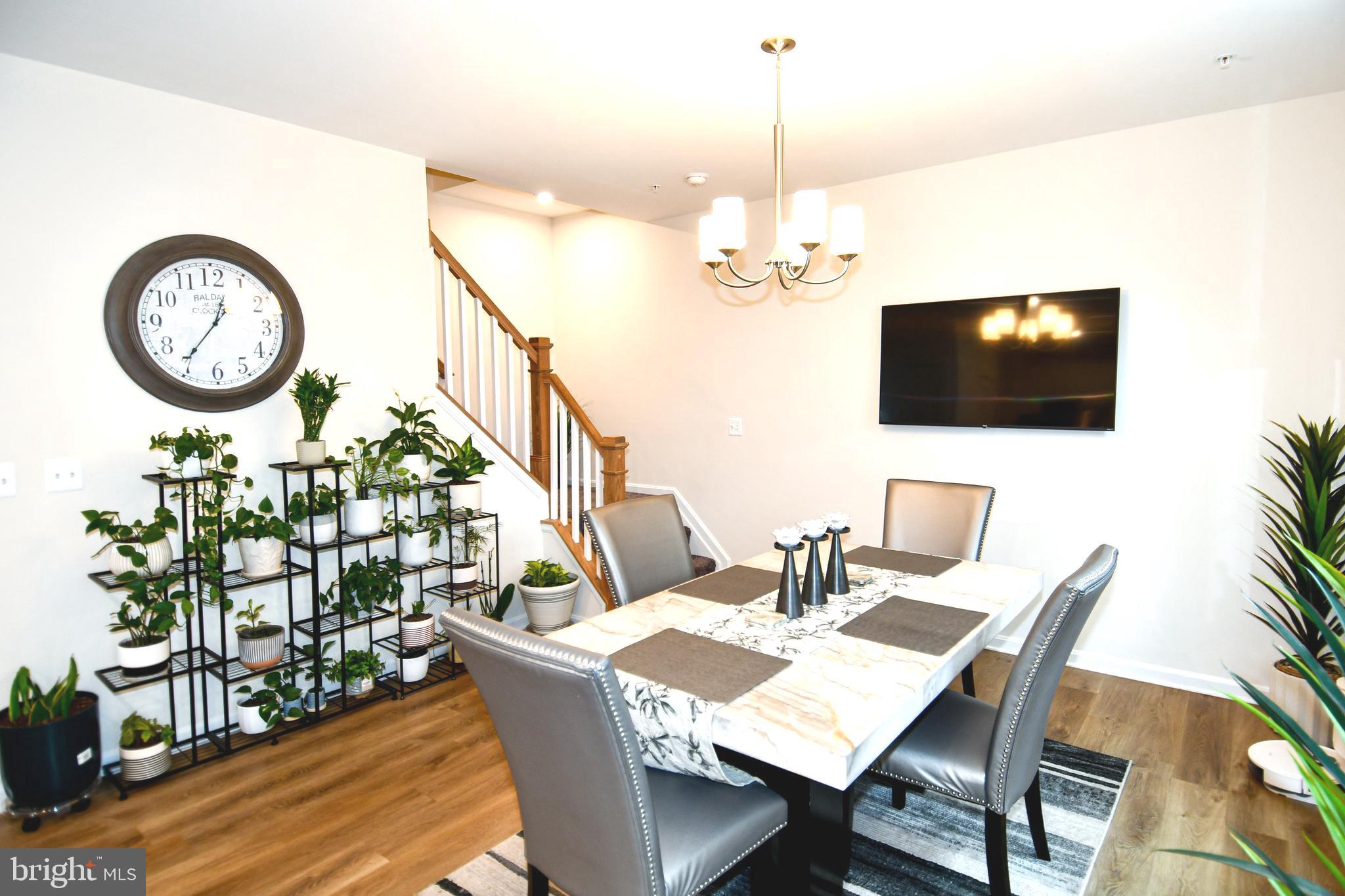 CORAL HILLS - Residential