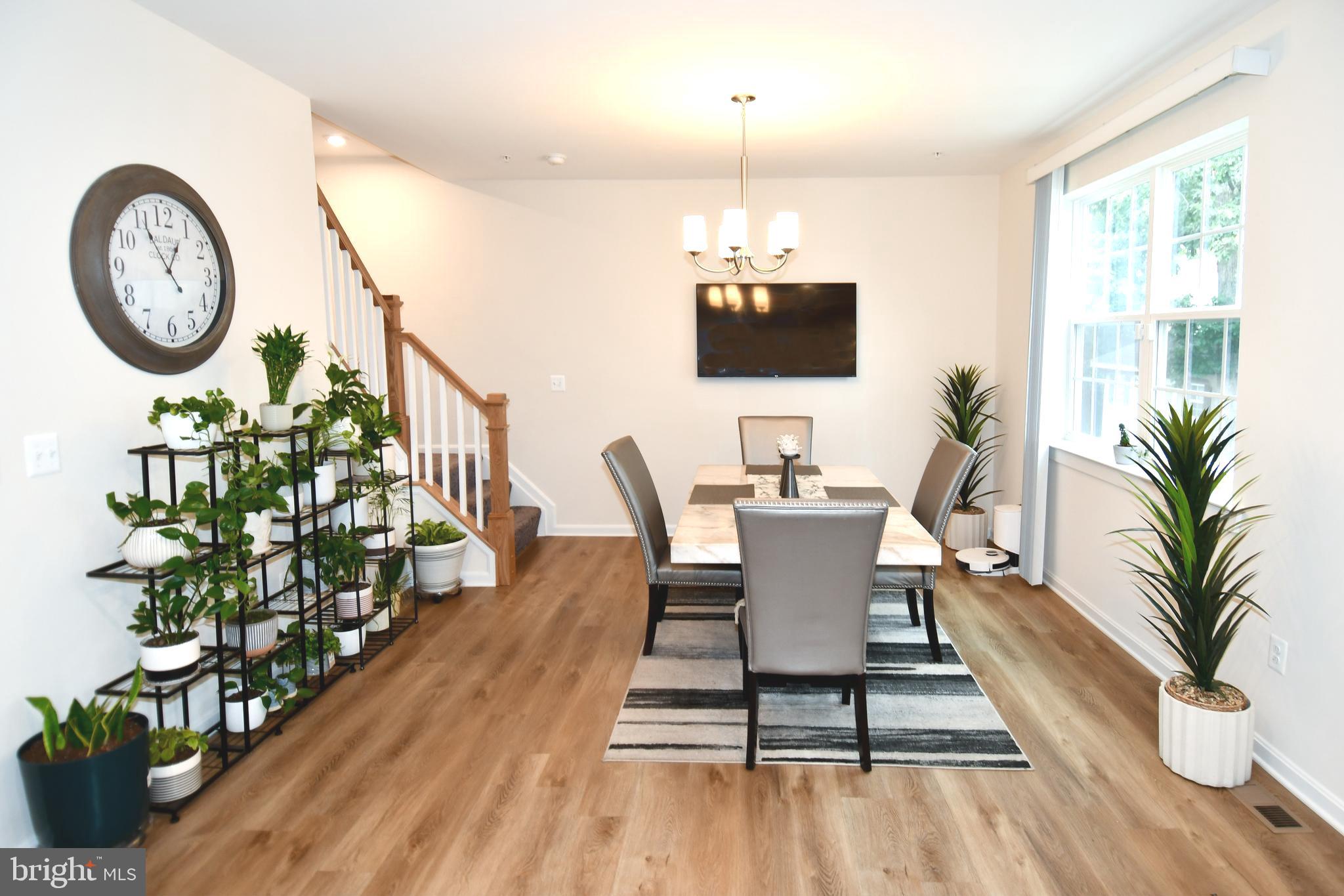 CORAL HILLS - Residential