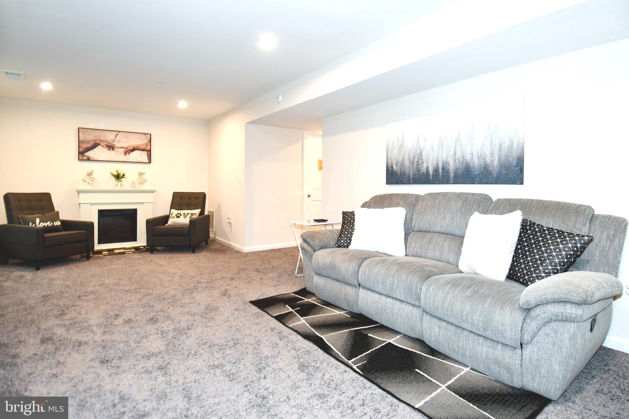 CORAL HILLS - Residential