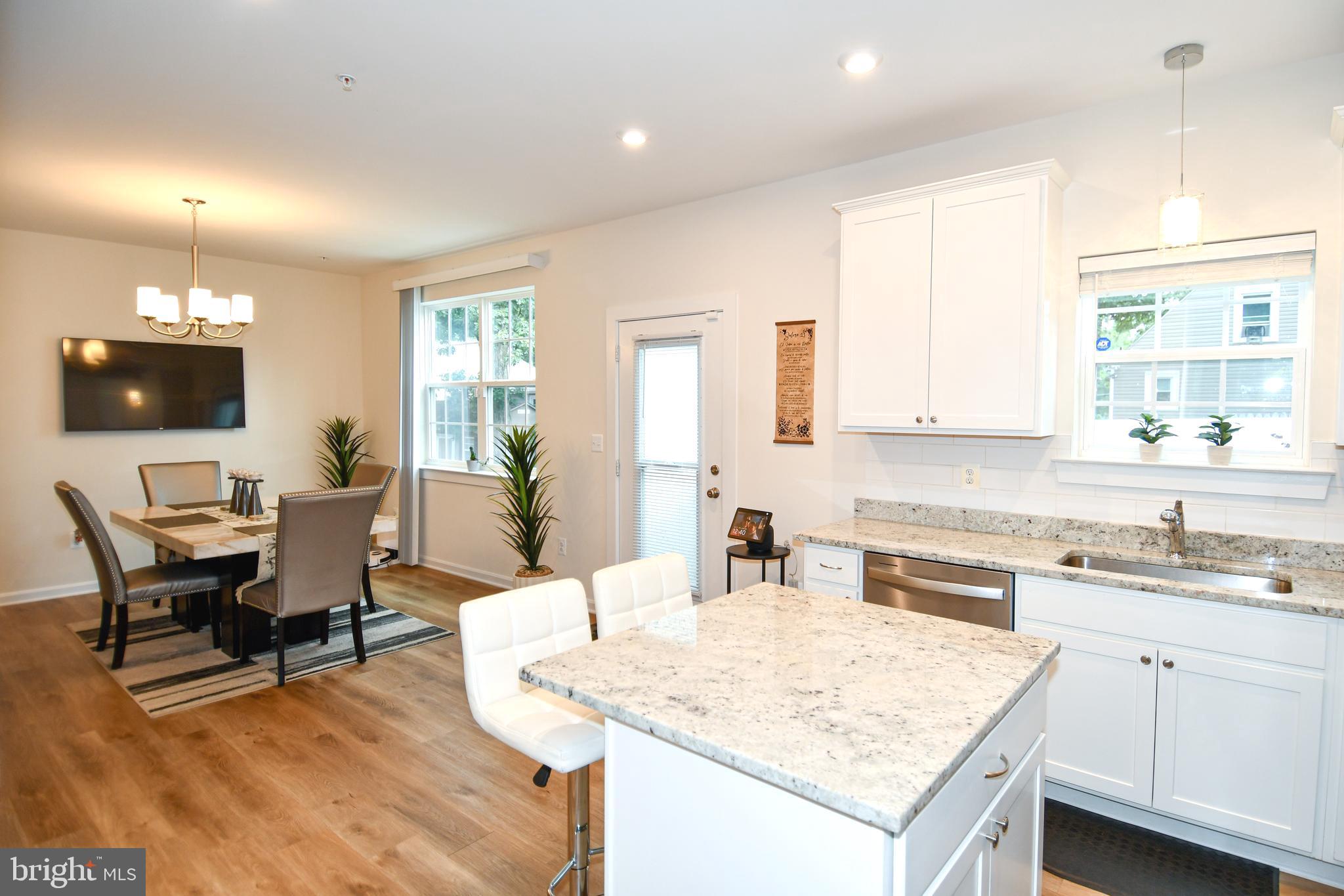 CORAL HILLS - Residential