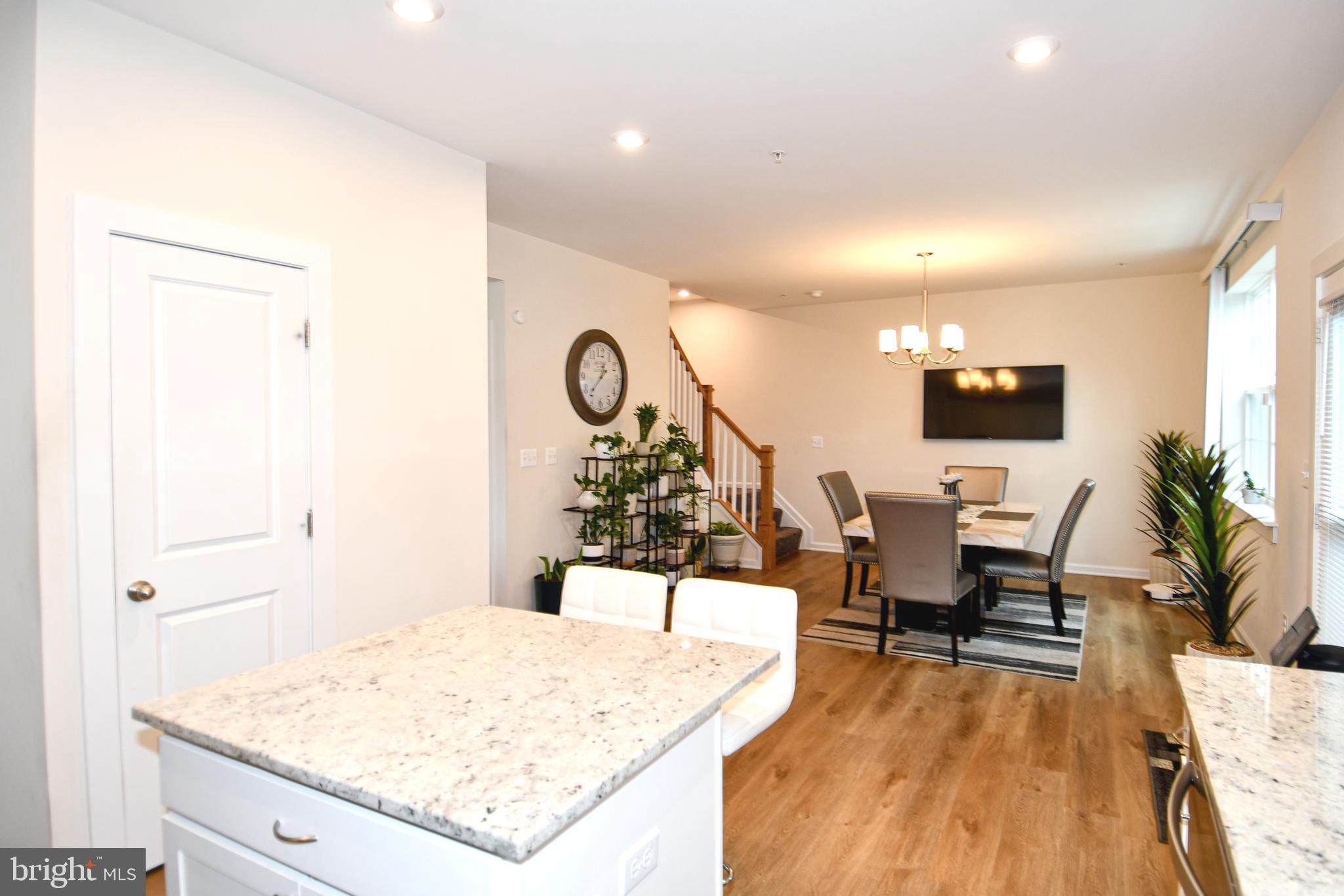 CORAL HILLS - Residential