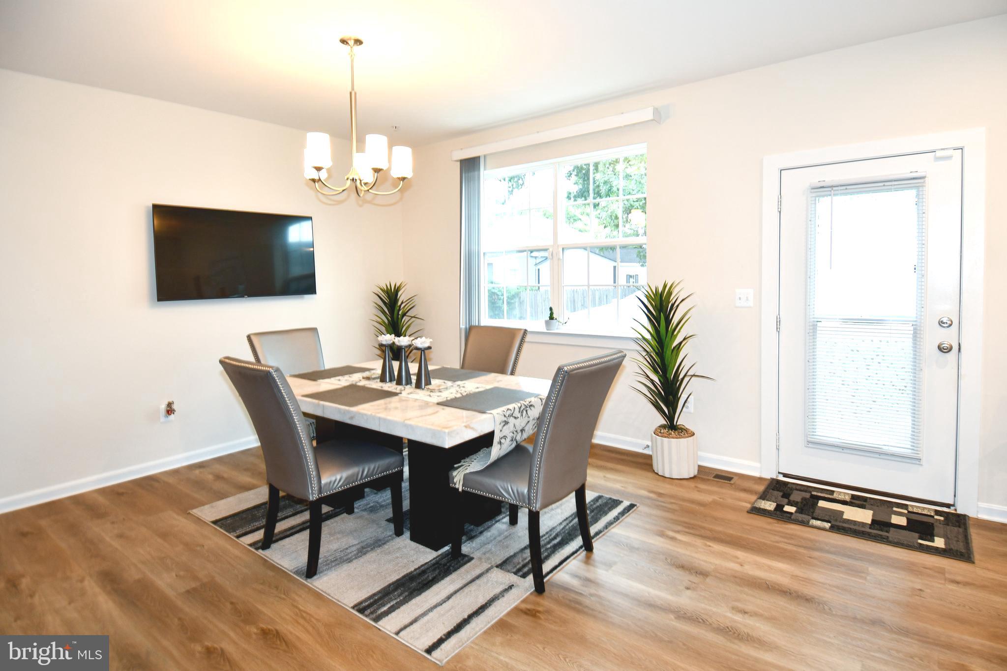 CORAL HILLS - Residential