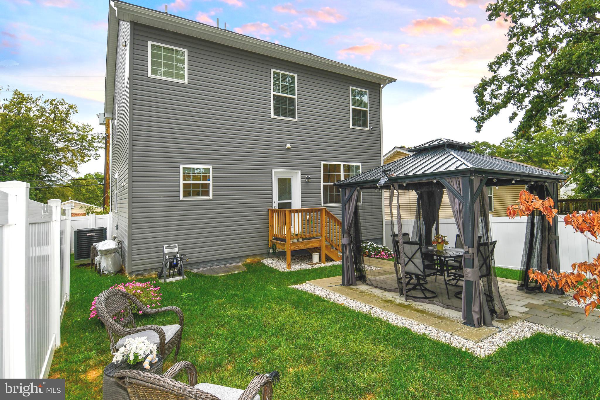 CORAL HILLS - Residential