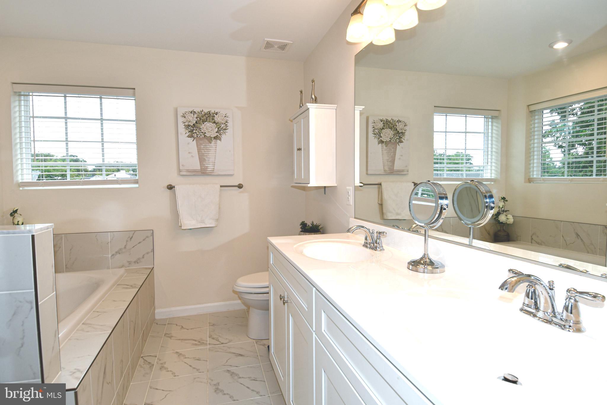 CORAL HILLS - Residential