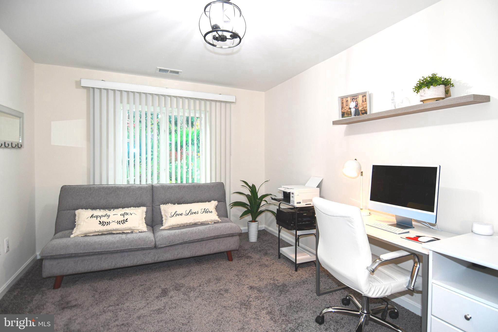 CORAL HILLS - Residential