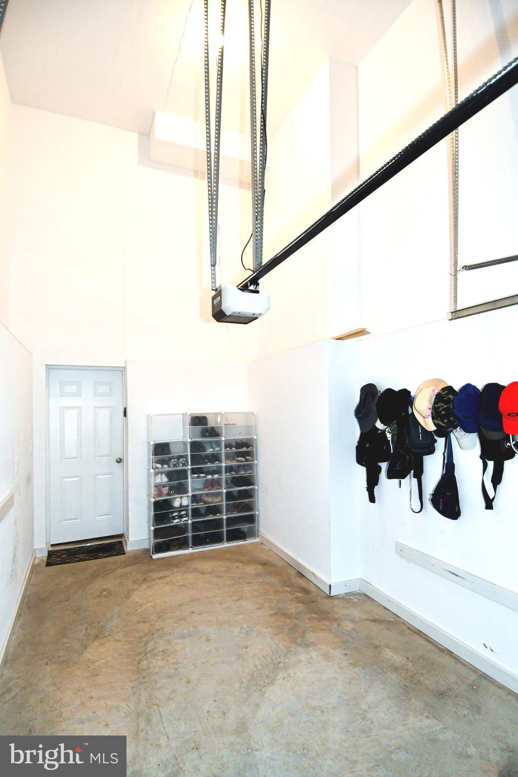 CORAL HILLS - Residential