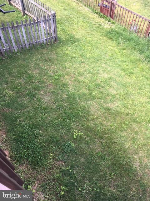 SEVEN COURTS - Residential Lease