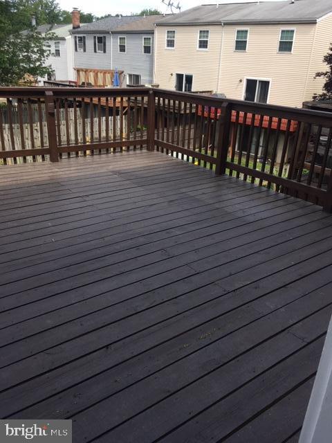 SEVEN COURTS - Residential Lease