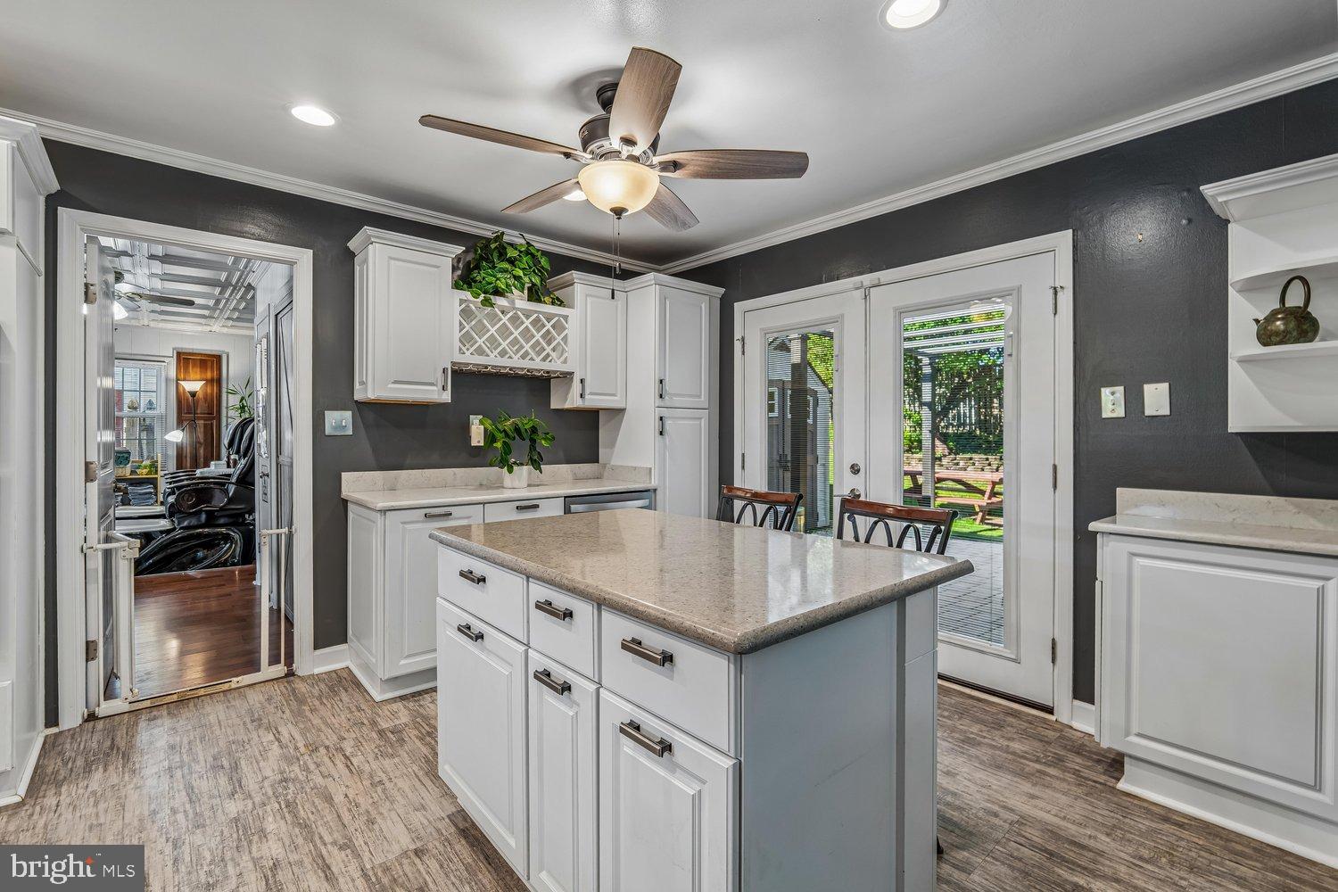 3416 MEDINA LANE