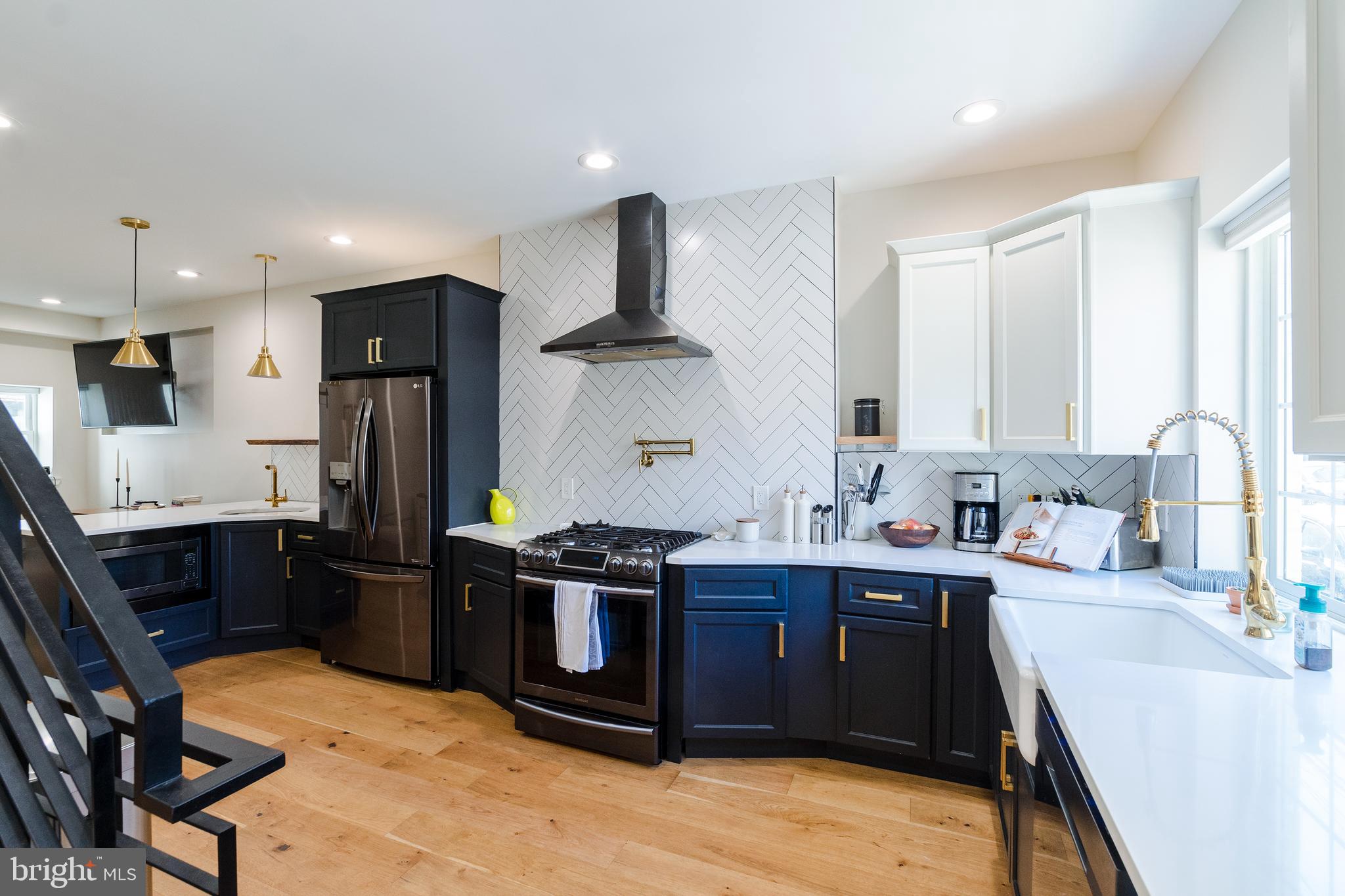 FISHTOWN - Residential Lease