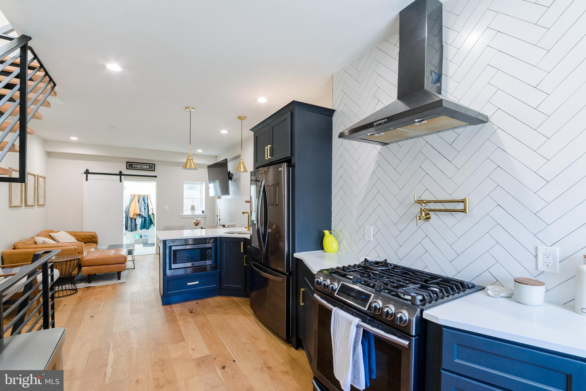 FISHTOWN - Residential Lease