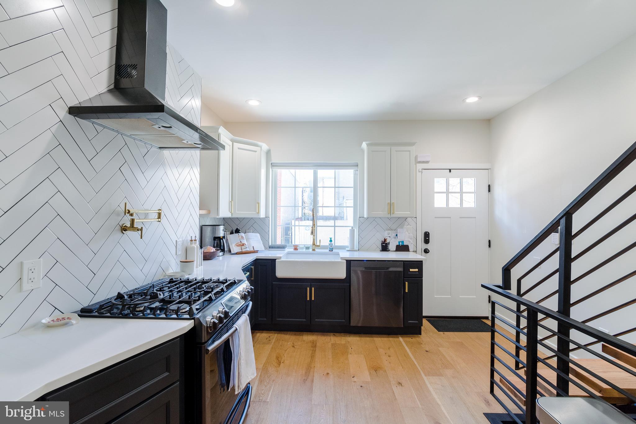 FISHTOWN - Residential Lease