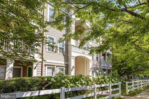 Condo For Sale - 13205 Cloppers Mill Drive #13-K<br/> GERMANTOWN, MD 20874