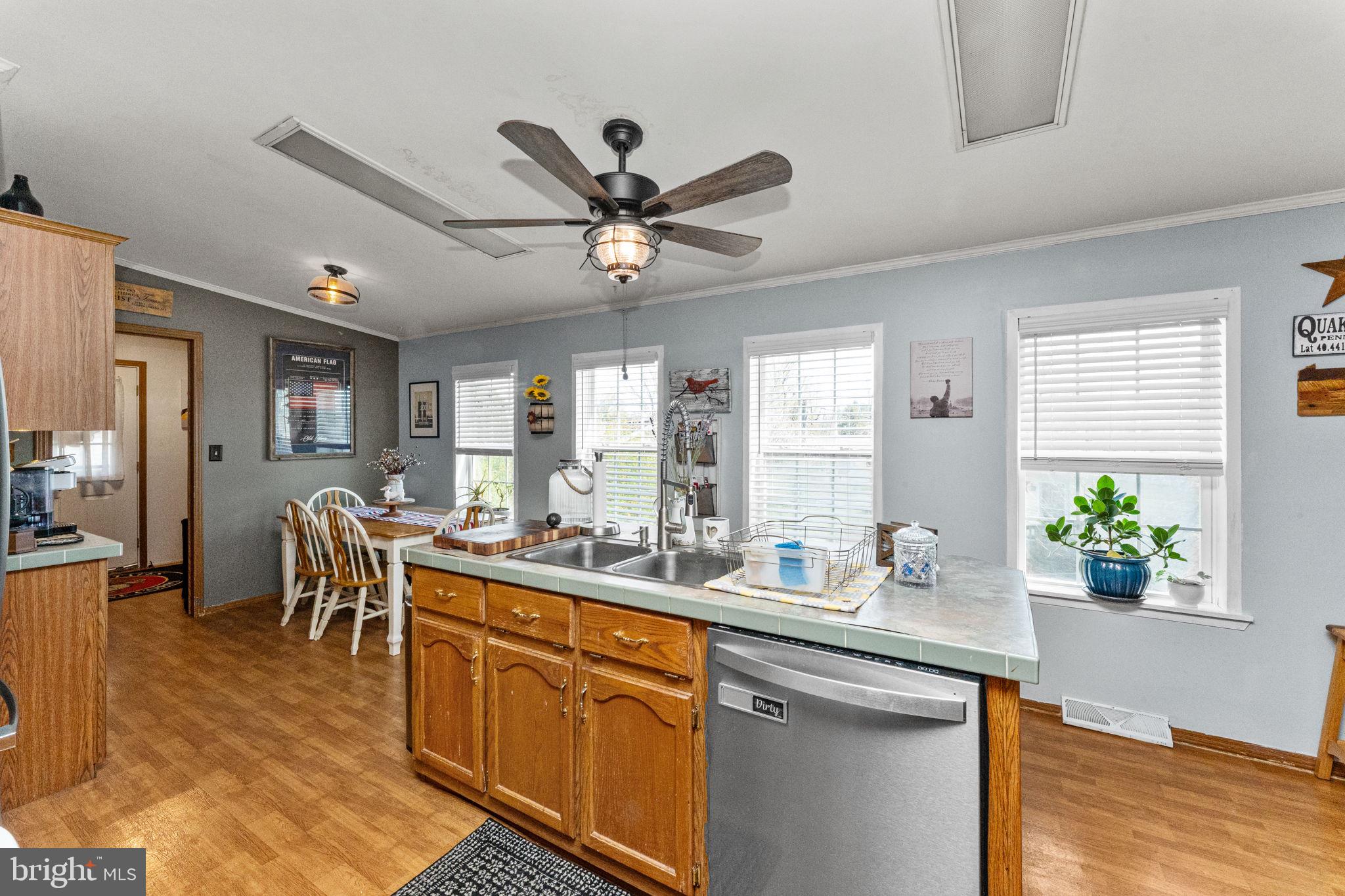 MELODYLAKESCNTRYCLUB - Residential