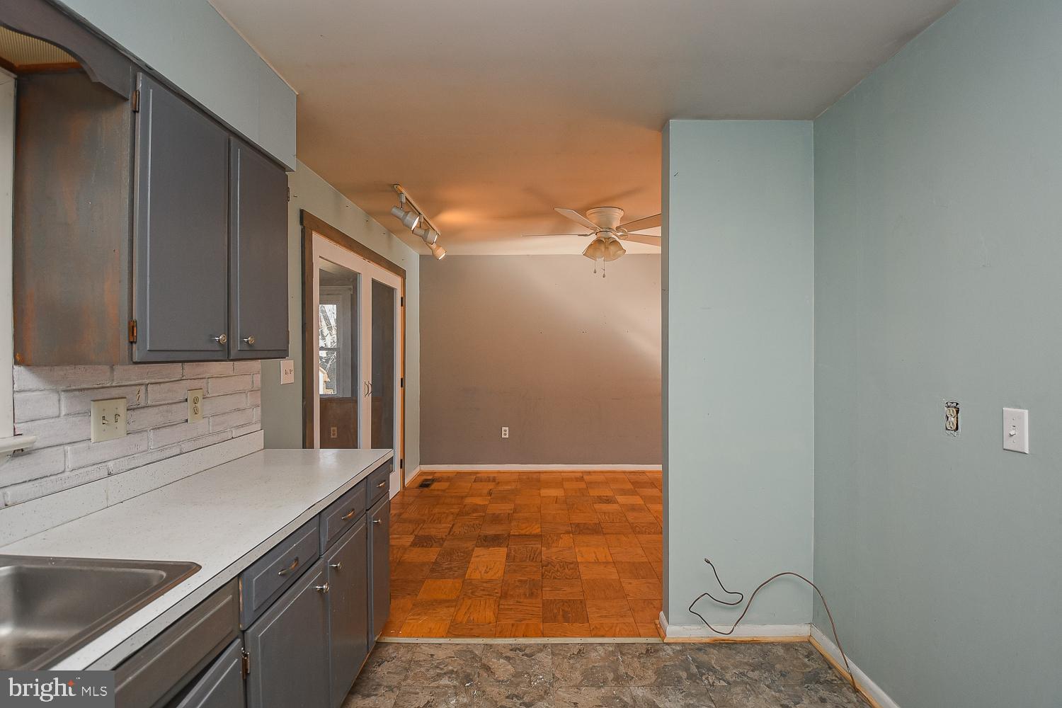 AIRPORT ADDITION - Residential