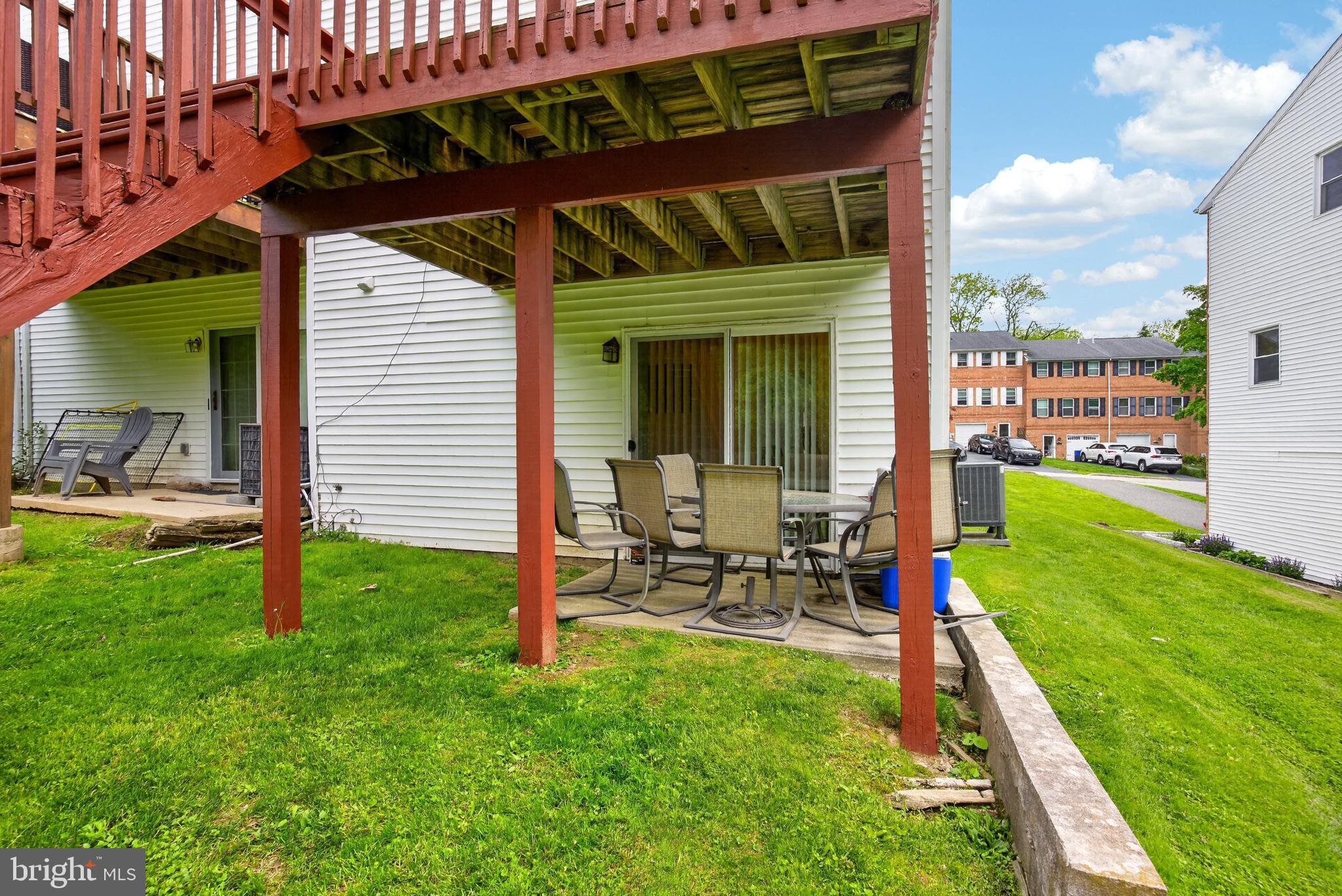 COVENTRY VILLAGE - Residential