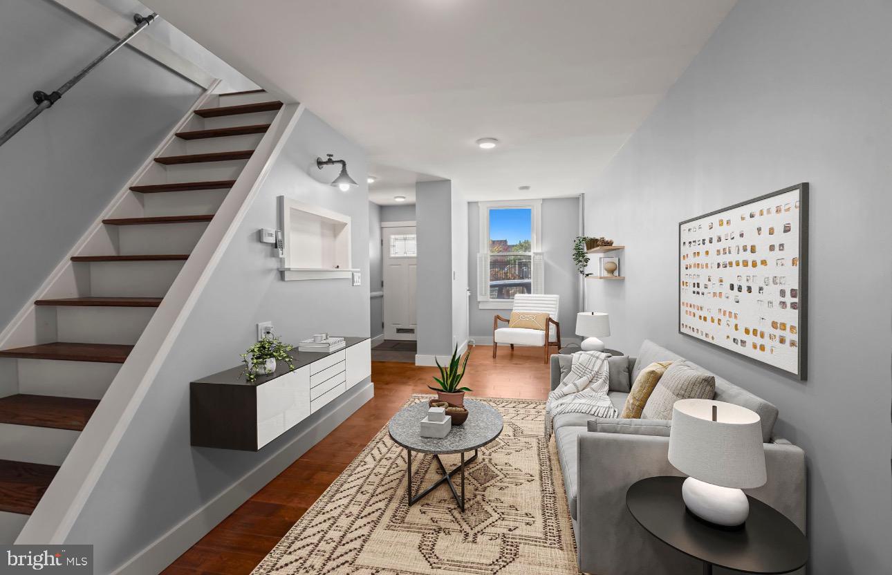 2173 E HAGERT STREET