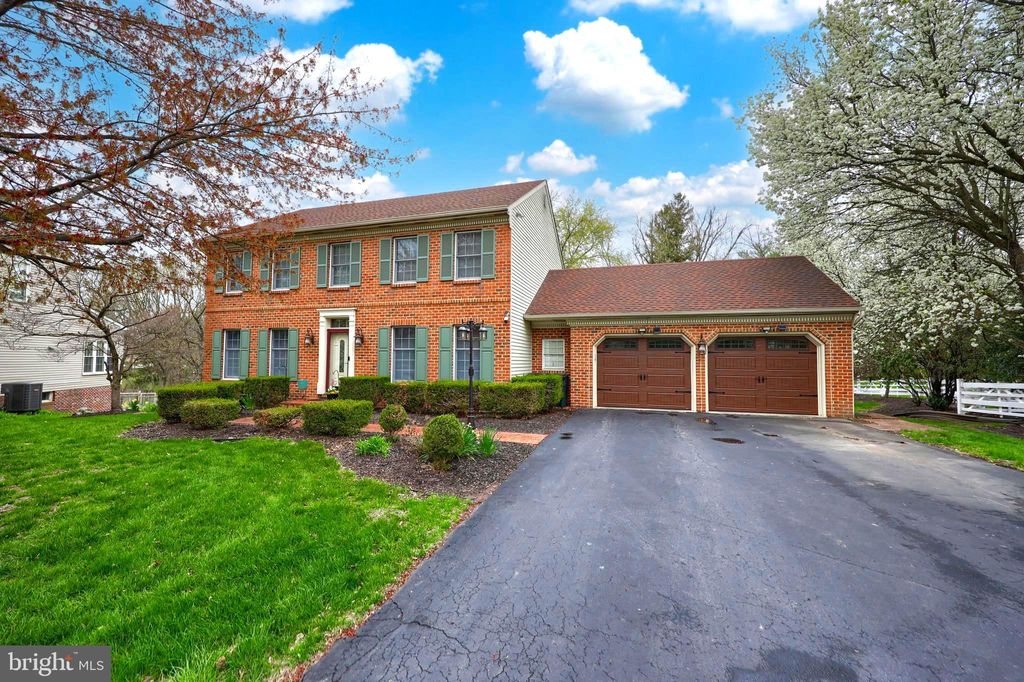 Photo of 2000 Chapel Forge Drive, LANCASTER, PA 17601 (MLS # PALA2067088)