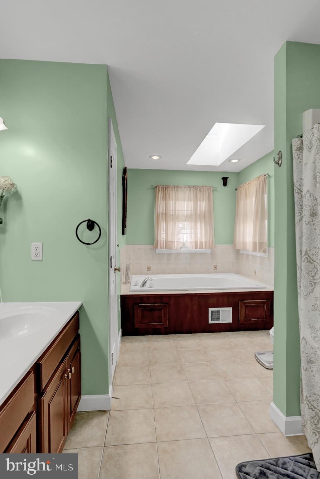 SHADOW RIDGE - Residential