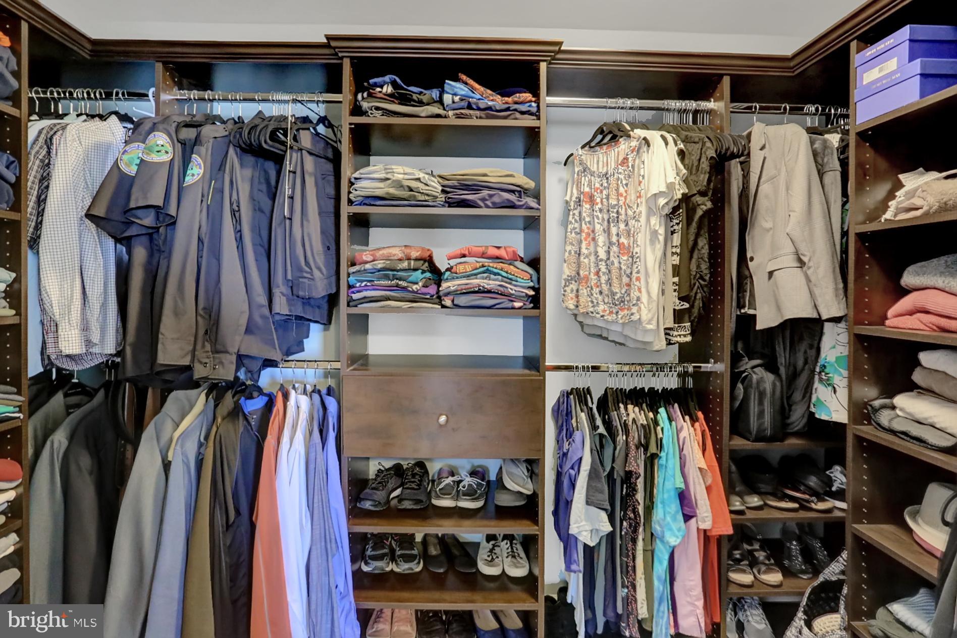 SHADOW RIDGE - Residential