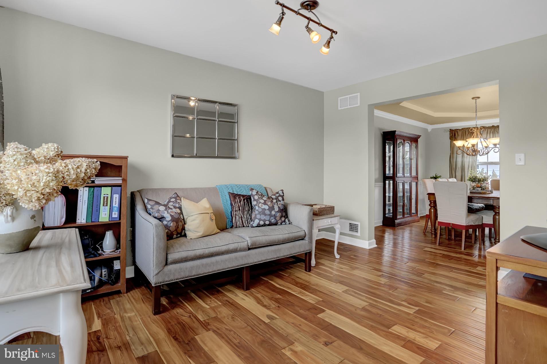 SHADOW RIDGE - Residential