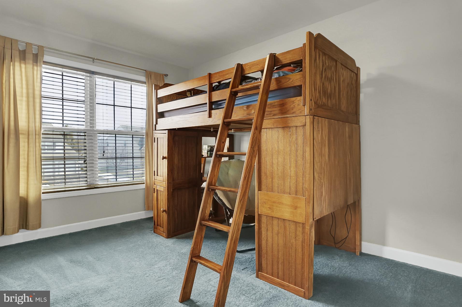 SHADOW RIDGE - Residential