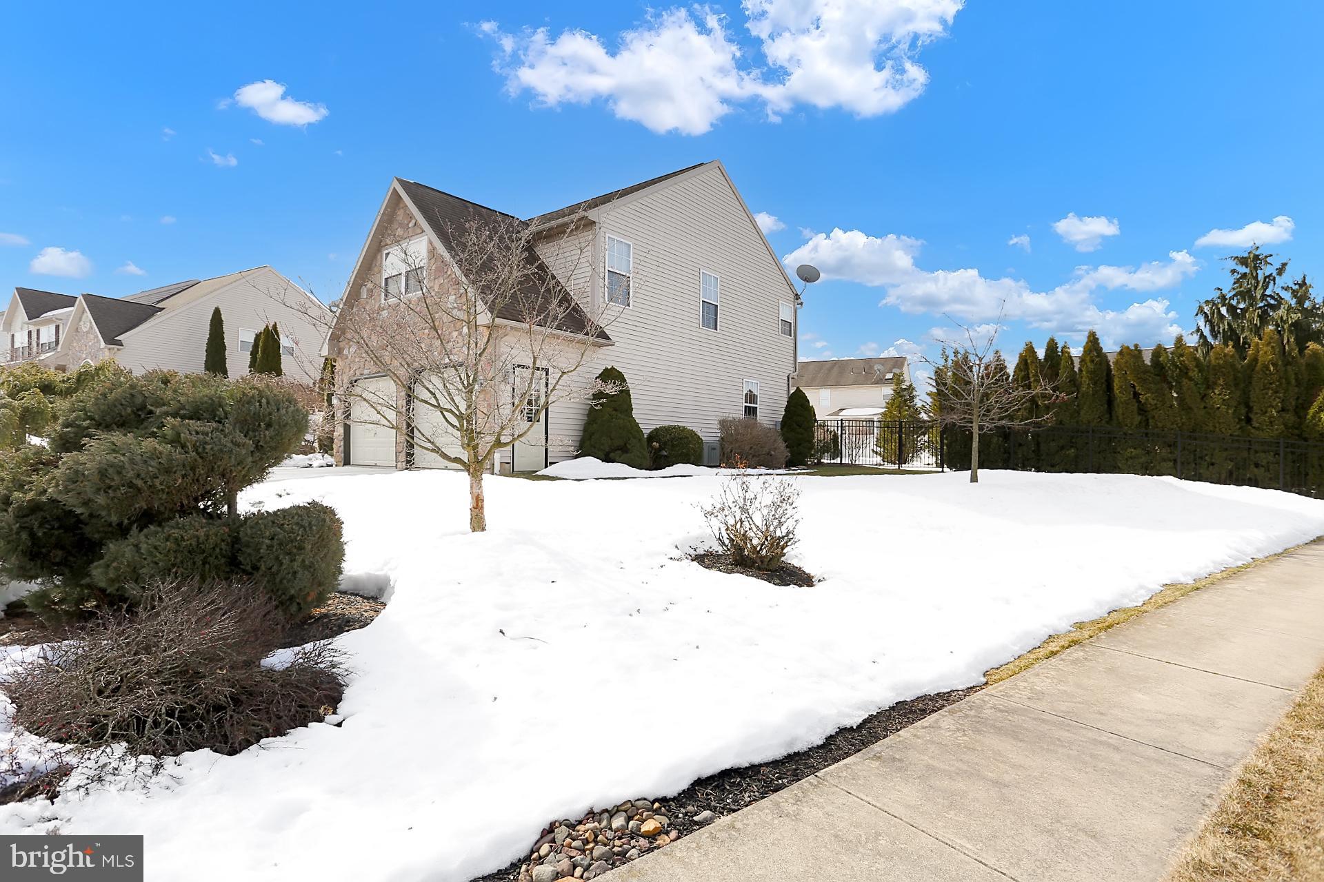 SHADOW RIDGE - Residential