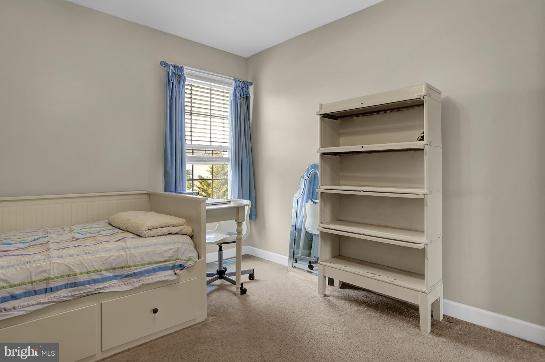 SHADOW RIDGE - Residential