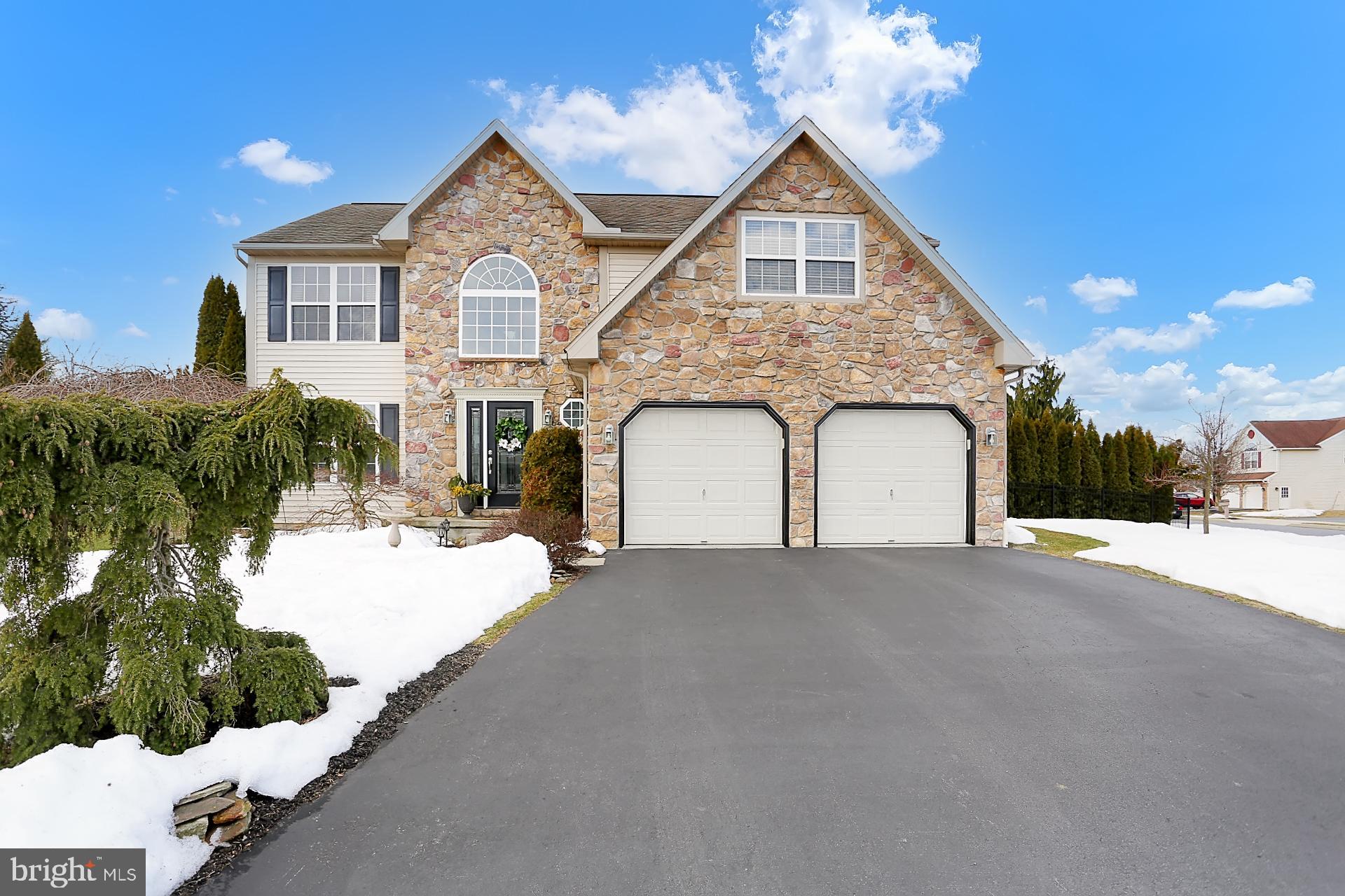 SHADOW RIDGE - Residential