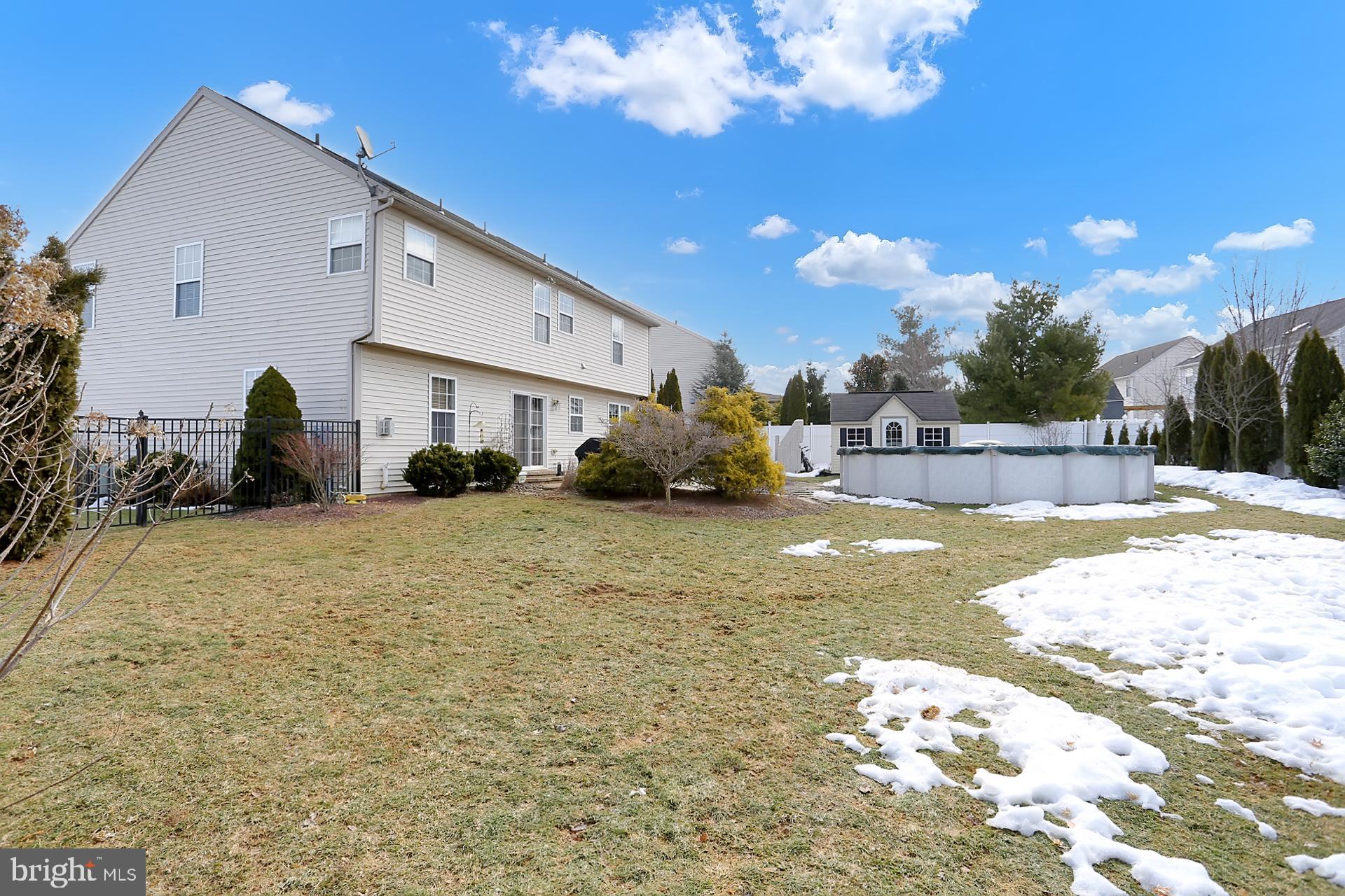 SHADOW RIDGE - Residential