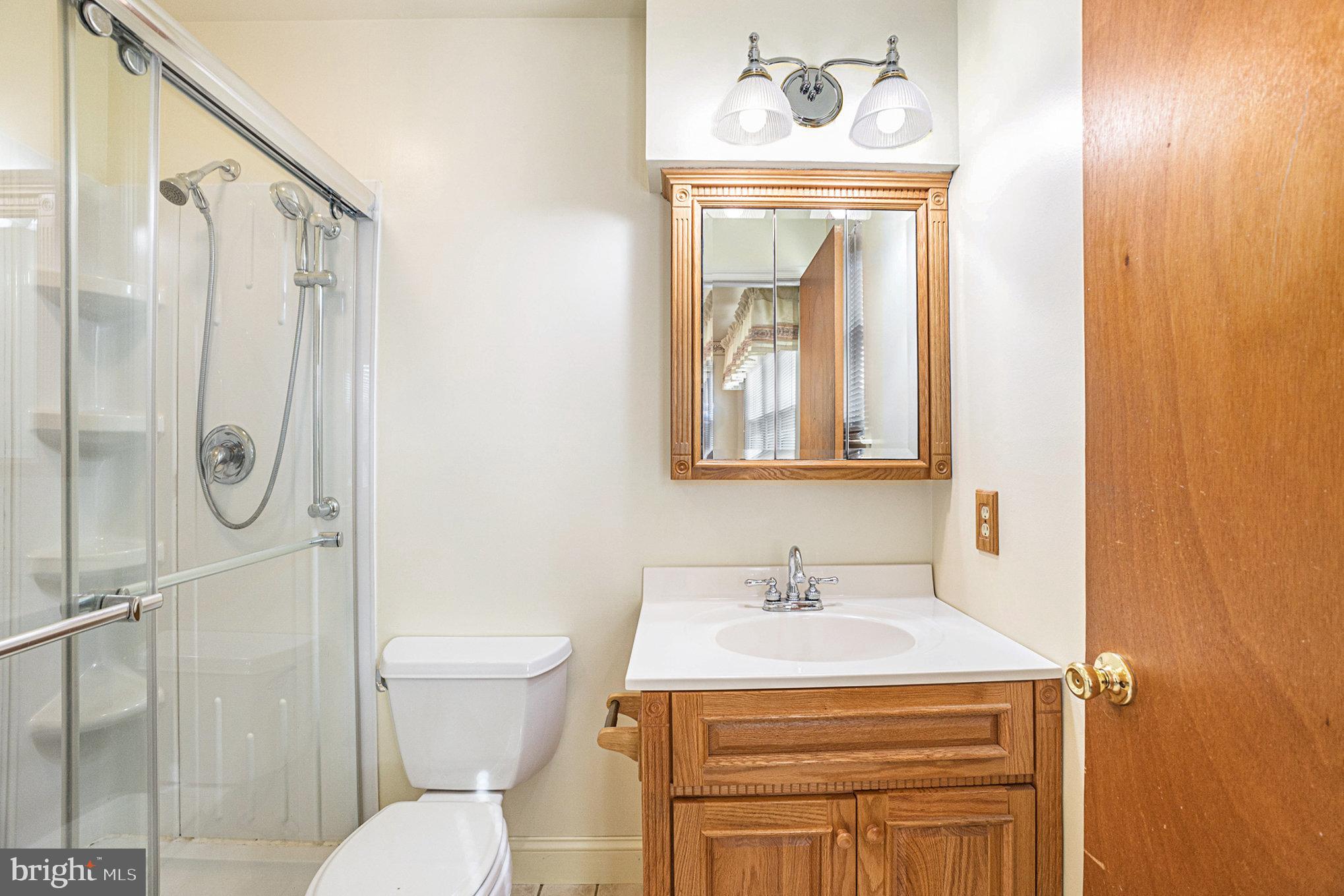 KIMBERLY KNOLL - Residential