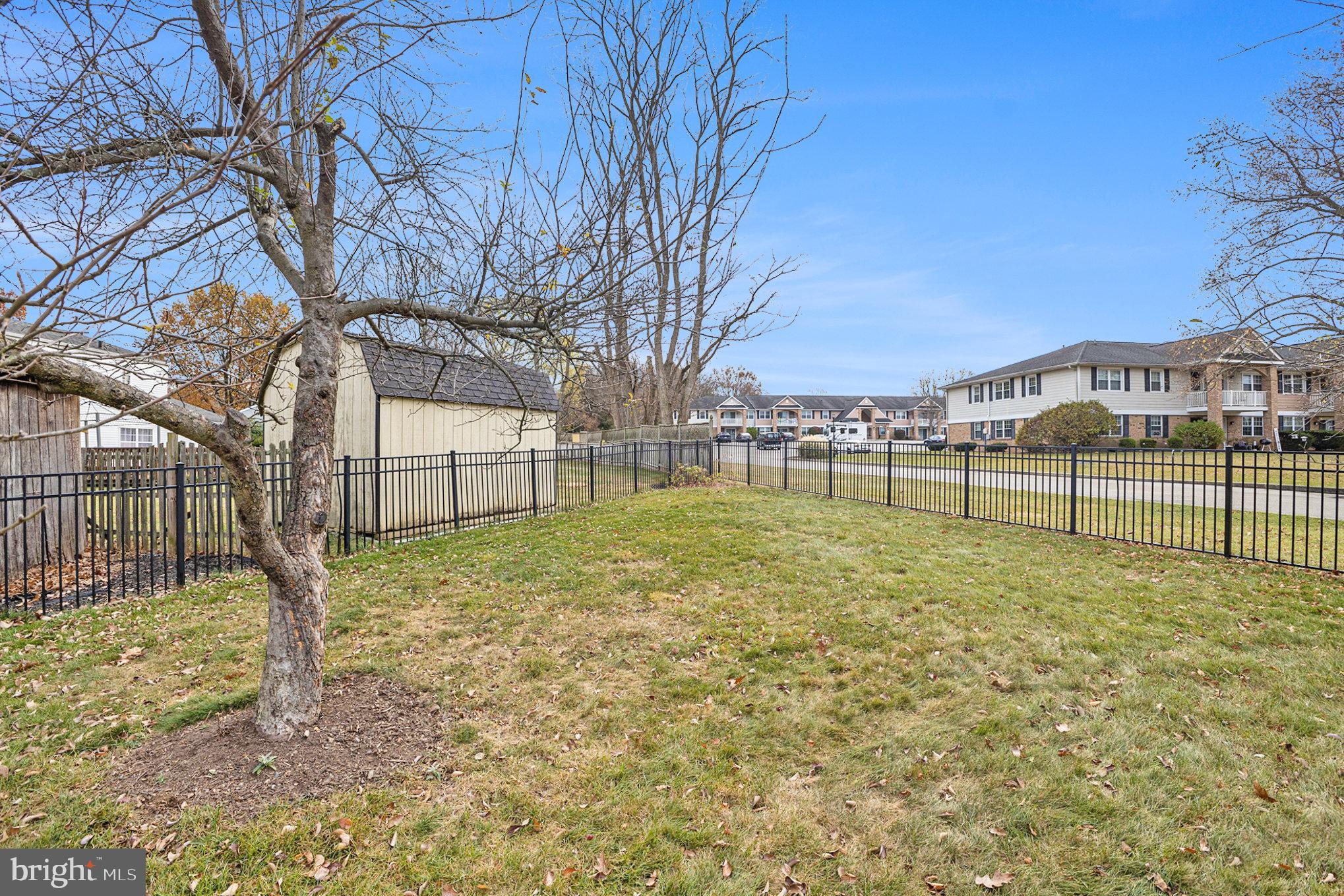 KIMBERLY KNOLL - Residential