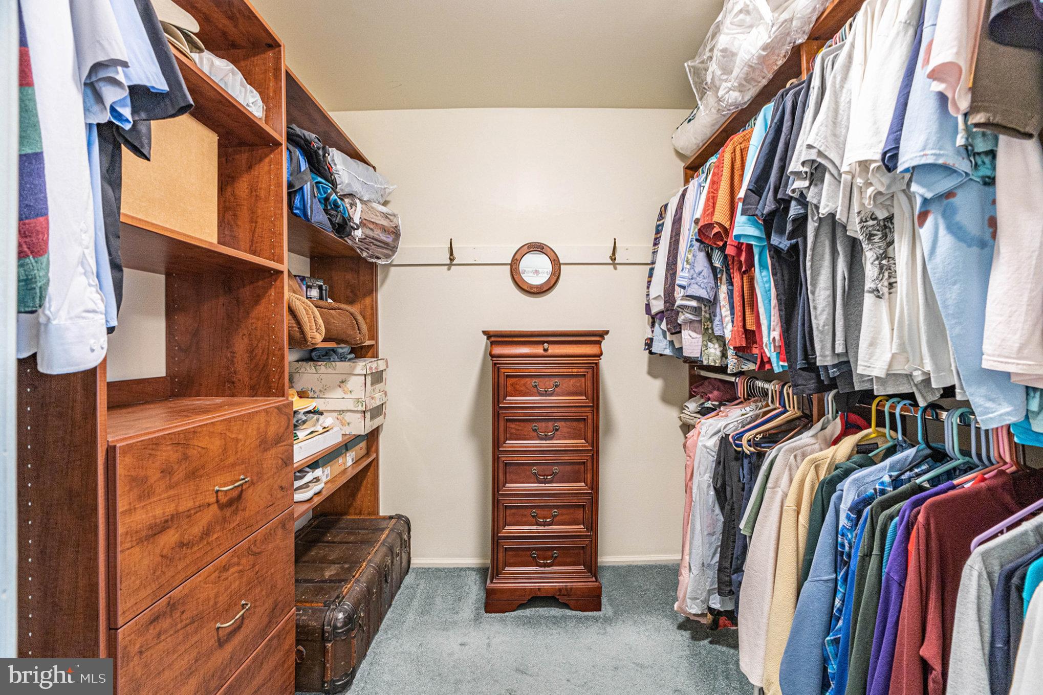 KIMBERLY KNOLL - Residential