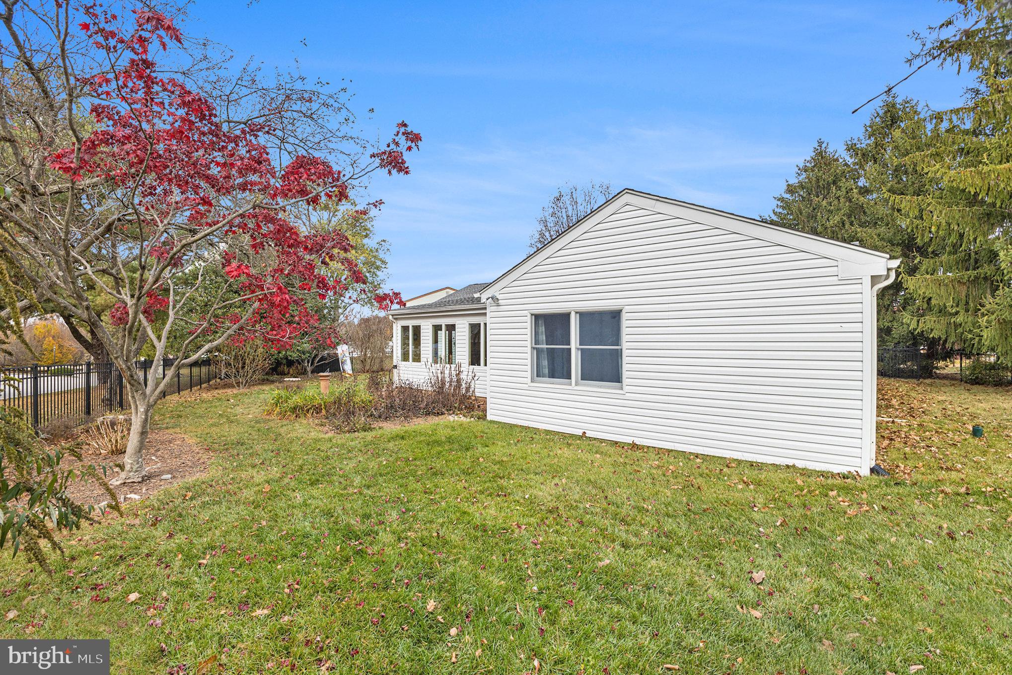 KIMBERLY KNOLL - Residential