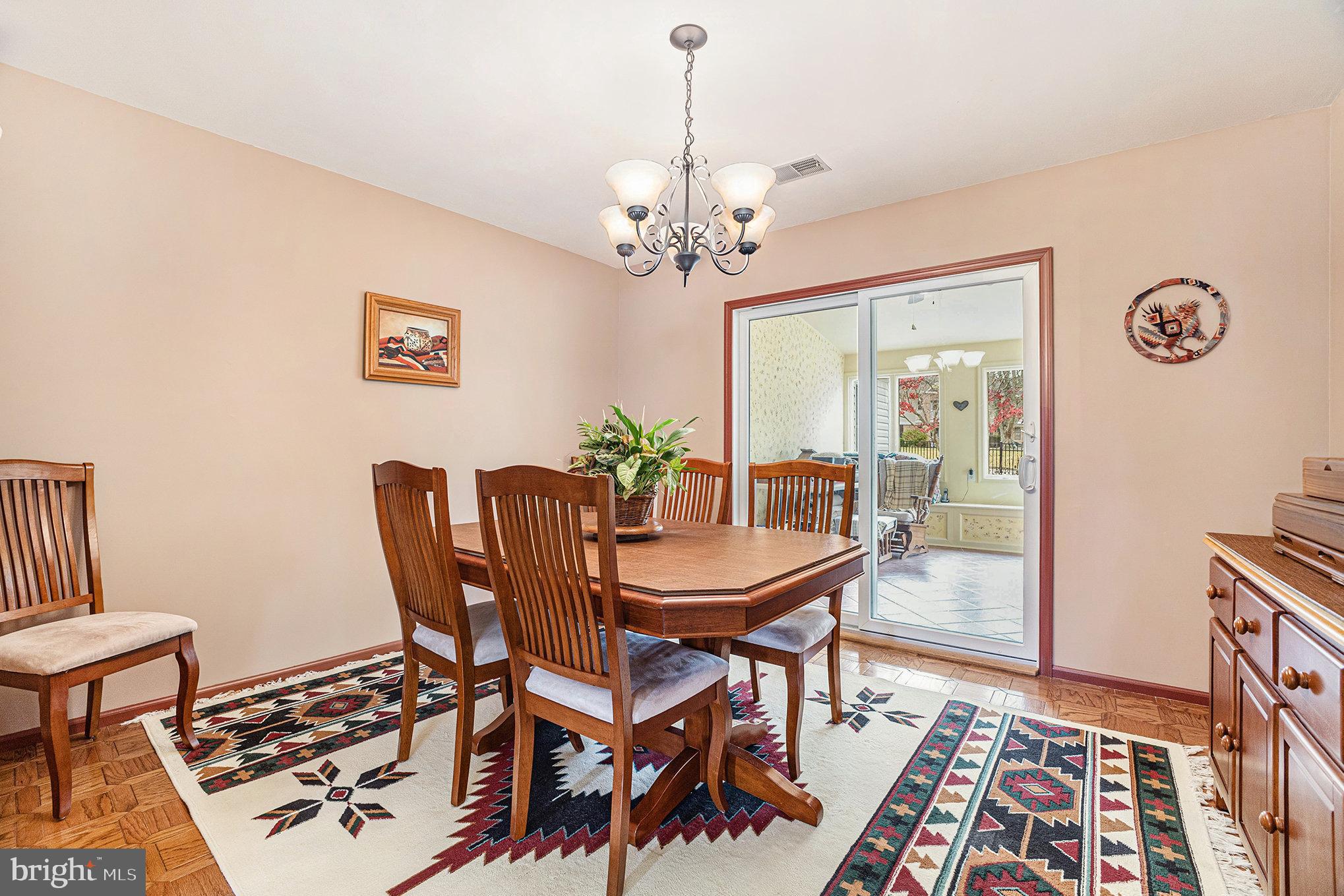 KIMBERLY KNOLL - Residential