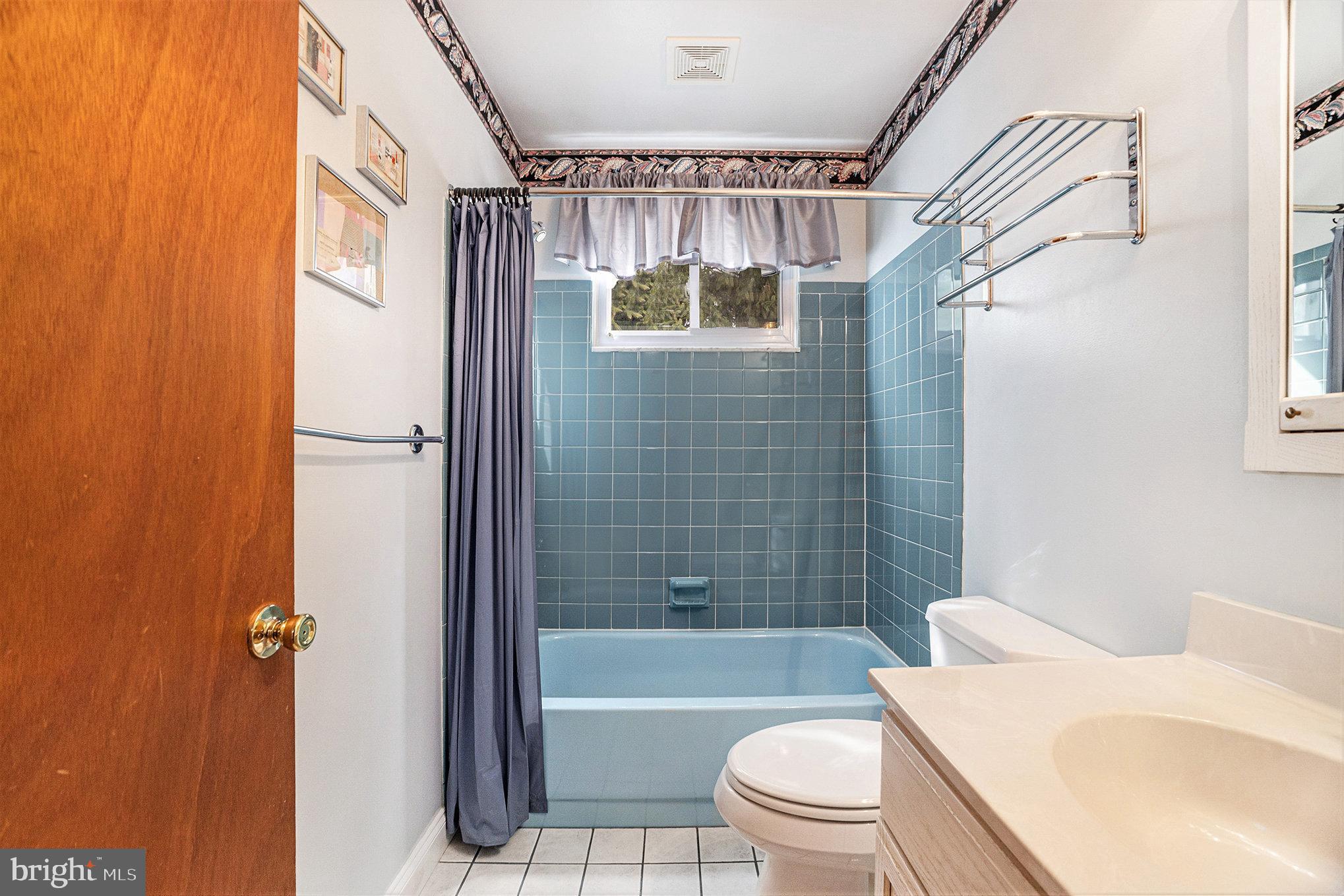 KIMBERLY KNOLL - Residential