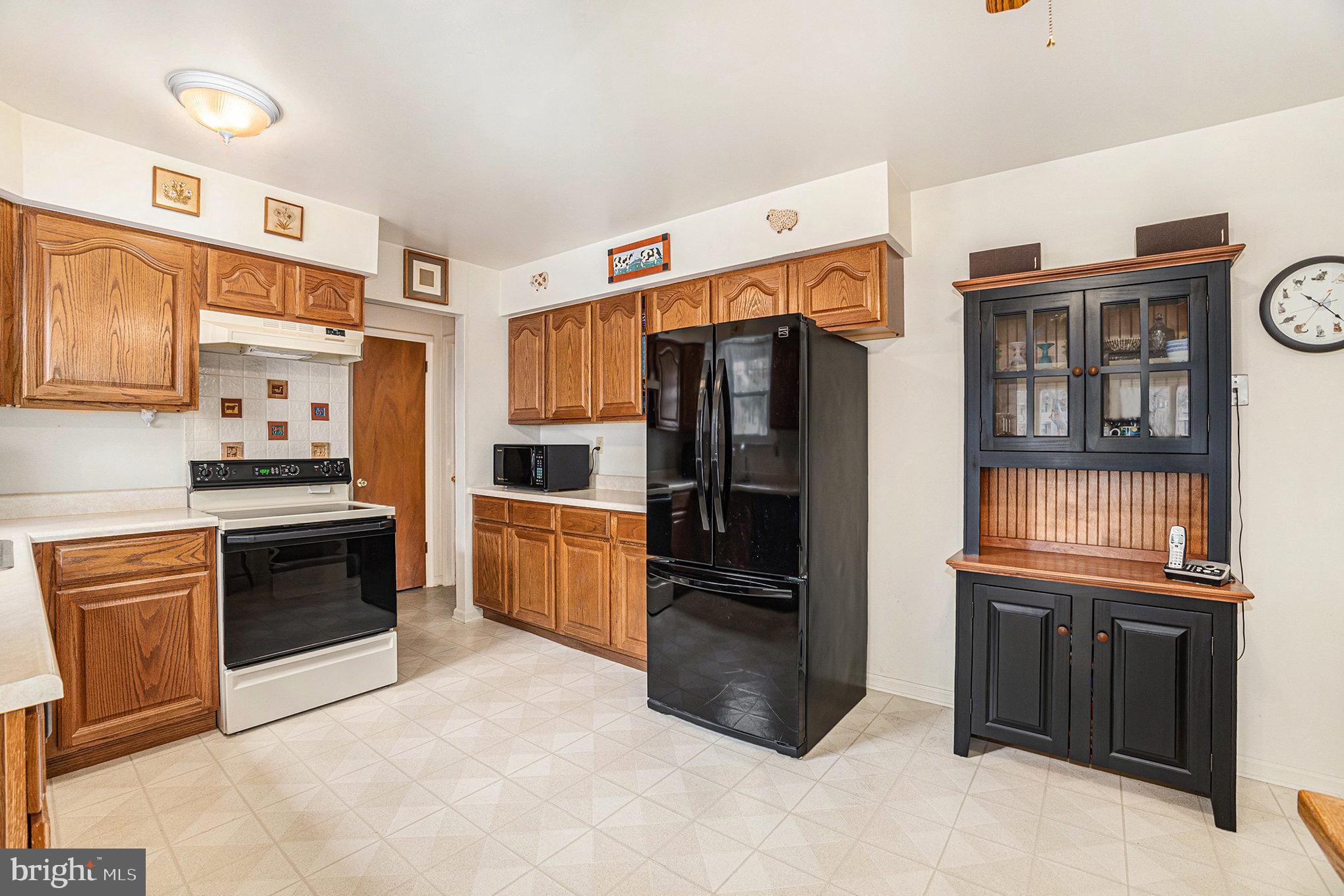 KIMBERLY KNOLL - Residential