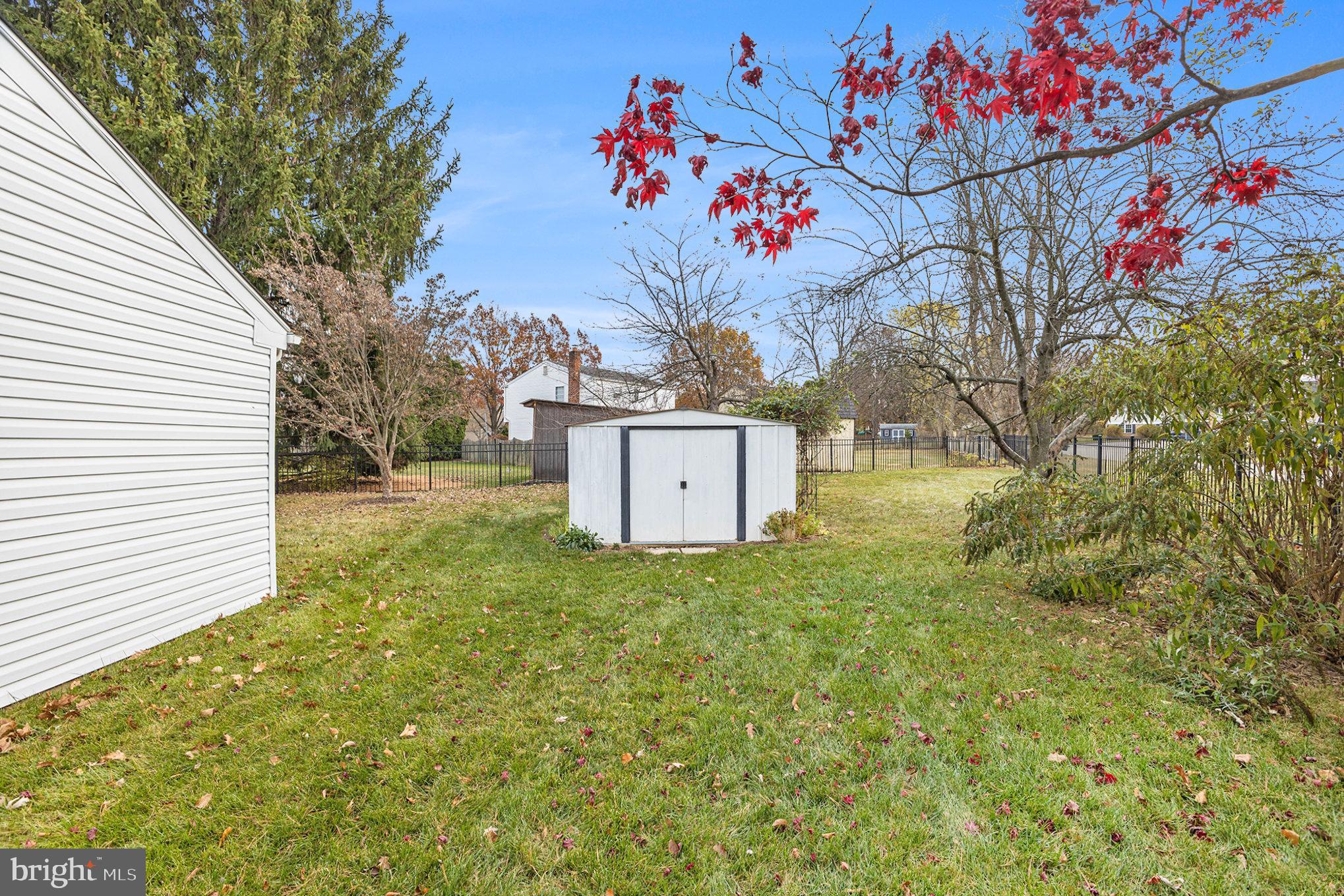 KIMBERLY KNOLL - Residential