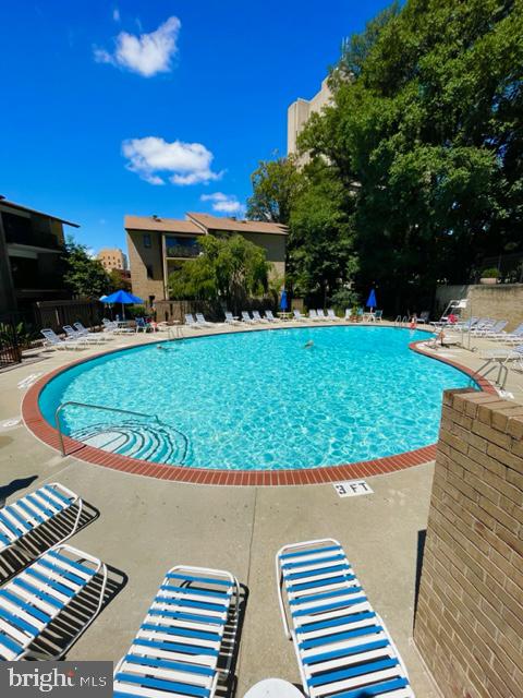 AMERICANA CENTRE - Residential