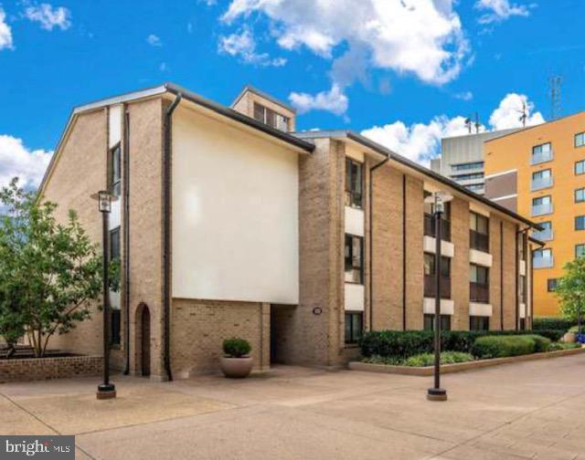 AMERICANA CENTRE - Residential