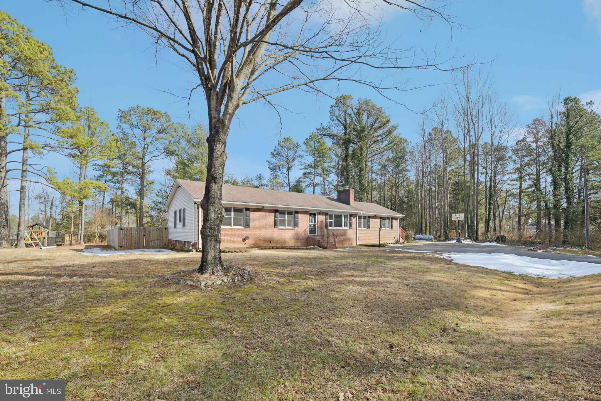 LAKE CAROLINE - Residential